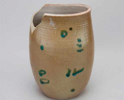 1994.602-C Katherine [Choy Po-Yu] Choy, American, born China Vase glaze on clay body Newcomb Art Museum of Tulane University